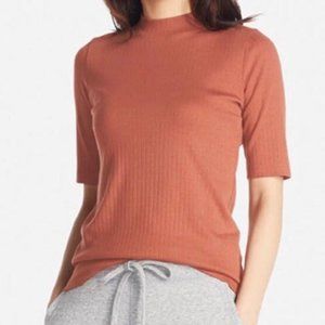 Uniqlo ribbed high neck t-shirt